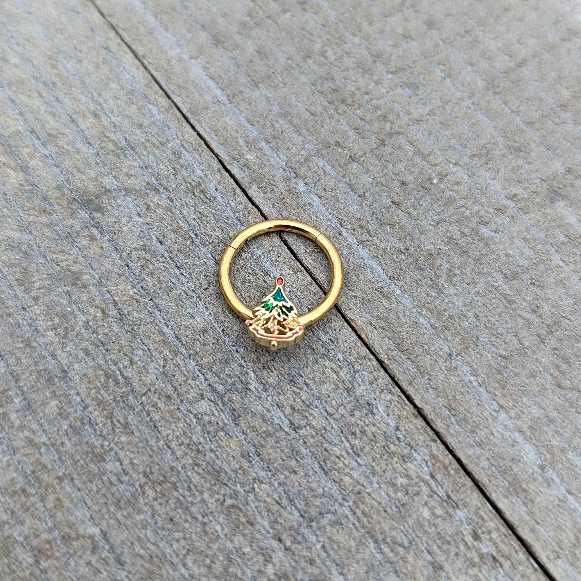 16G 3/8 Red Gem Gold Tone Deco Holiday Tree Hinged Segment Ring