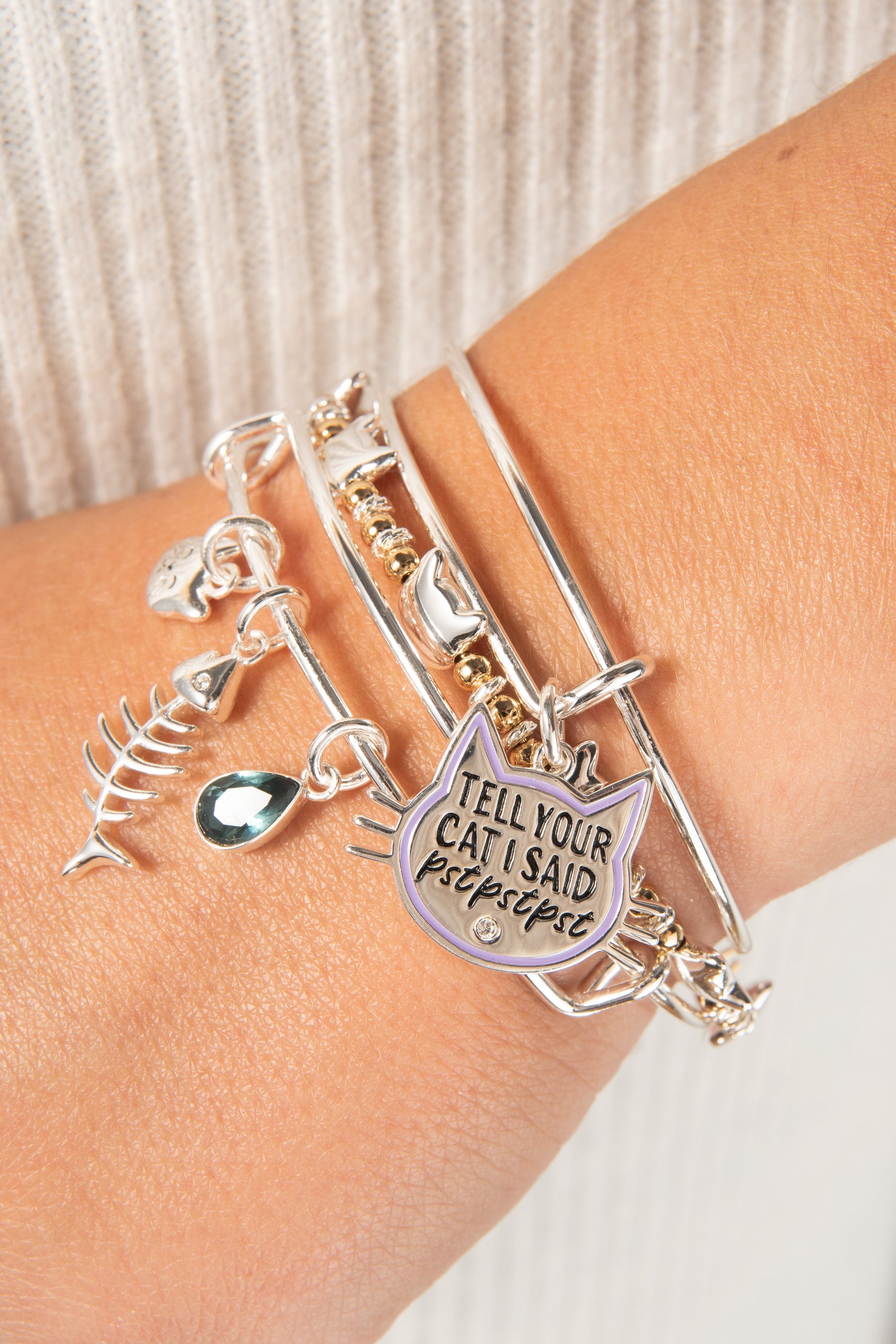 Cat Beaded Bangle
